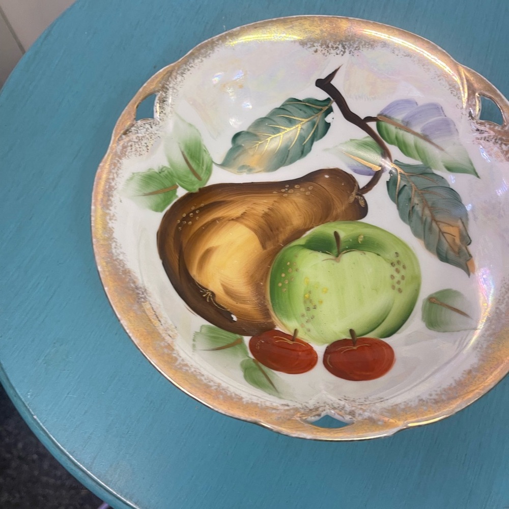 Vintage Hand Painted Fruit Bowl With Gold Trim Japan 7 1/4”
